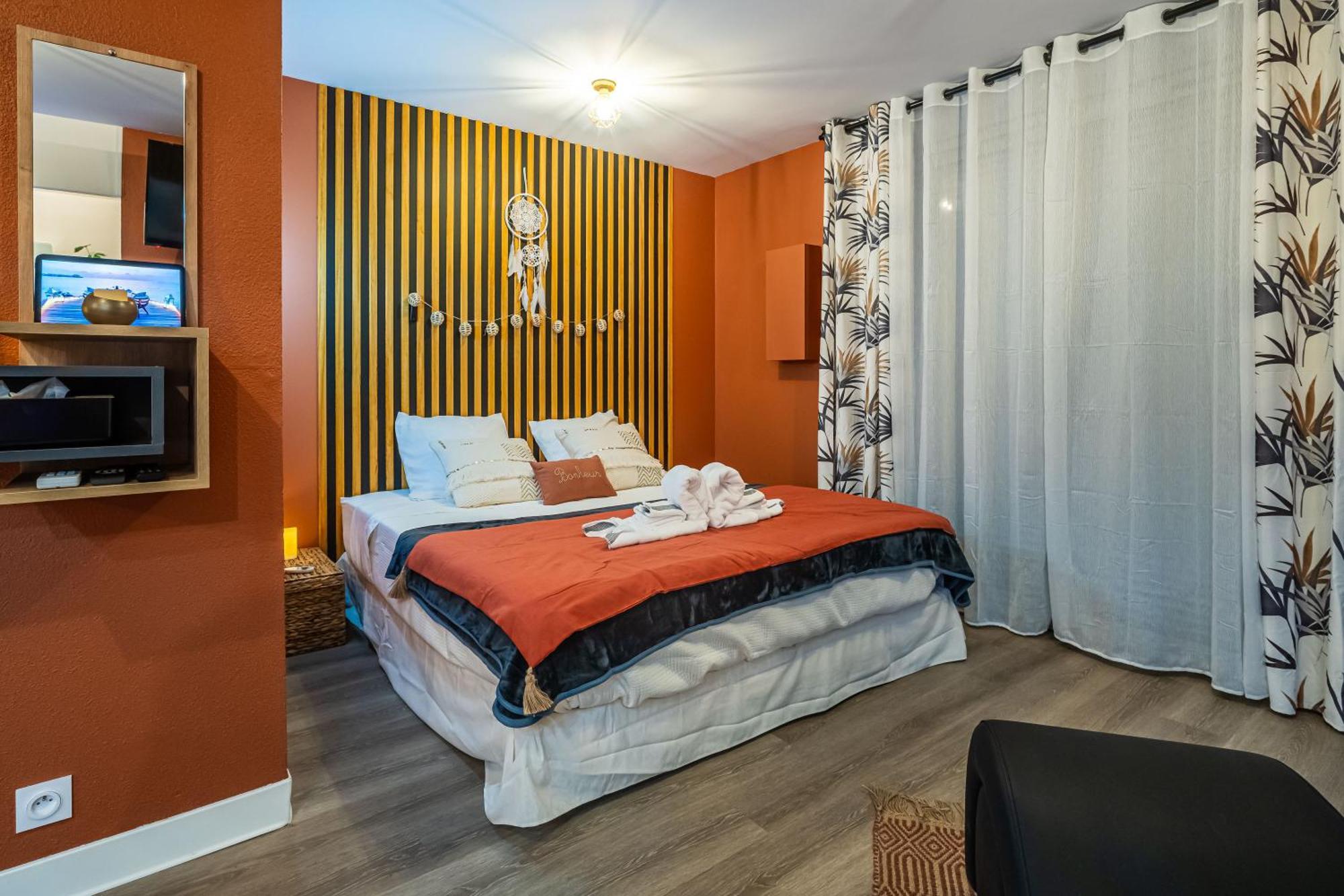 Le Lovely Gruissanais - Balneo & Sauna Appartement *